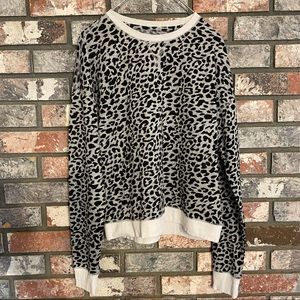 Zyia black gray animal print white trim light weight sweater top sweatshirt